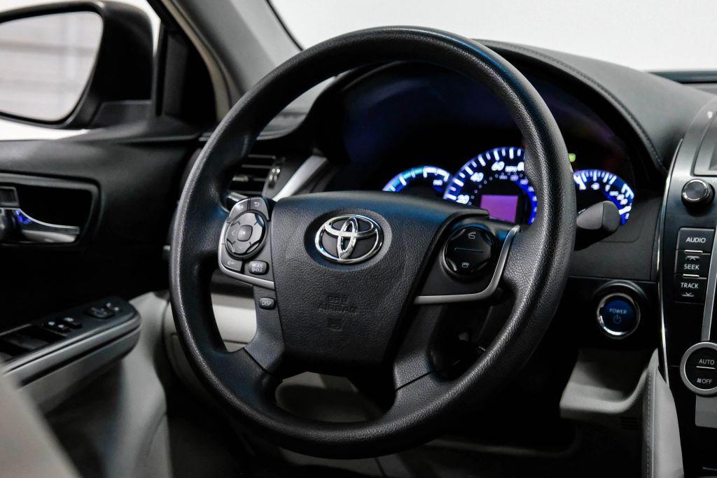 used 2014 Toyota Camry Hybrid car, priced at $7,995