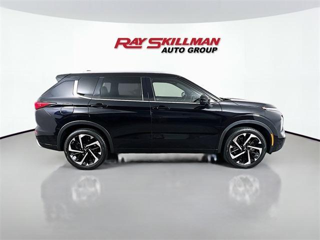 used 2022 Mitsubishi Outlander car, priced at $26,988