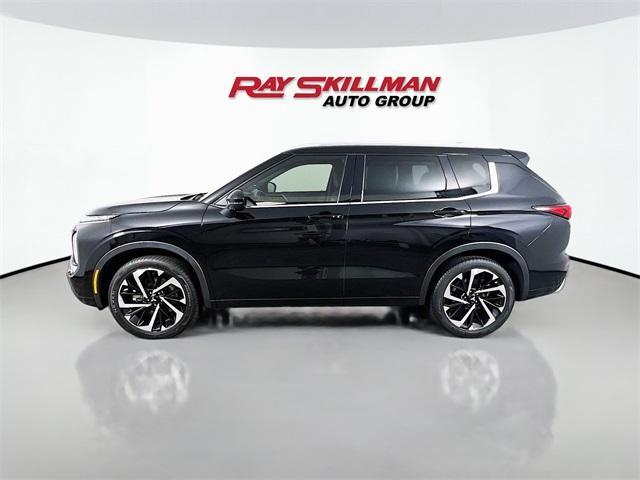 used 2022 Mitsubishi Outlander car, priced at $26,988