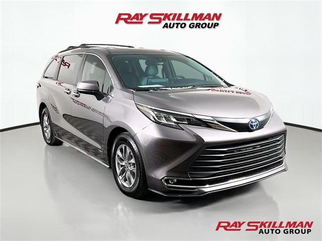 used 2021 Toyota Sienna car, priced at $34,975