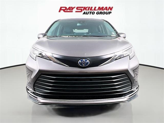 used 2021 Toyota Sienna car, priced at $34,975