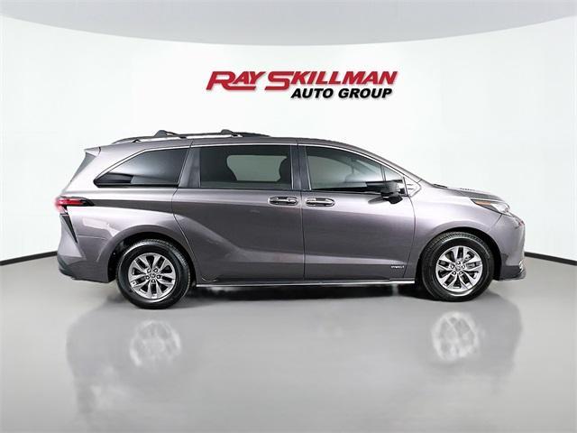 used 2021 Toyota Sienna car, priced at $34,975