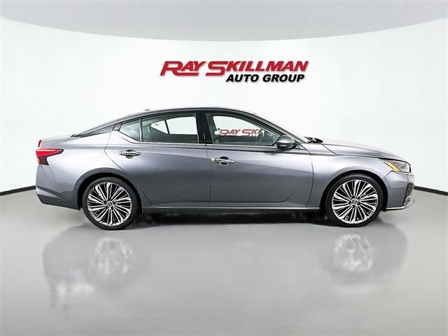 used 2023 Nissan Altima car, priced at $26,975