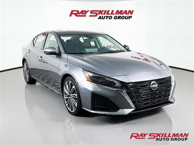 used 2023 Nissan Altima car, priced at $26,975