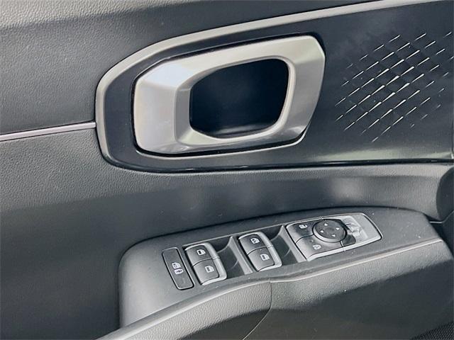 used 2023 Kia Sorento car, priced at $26,975