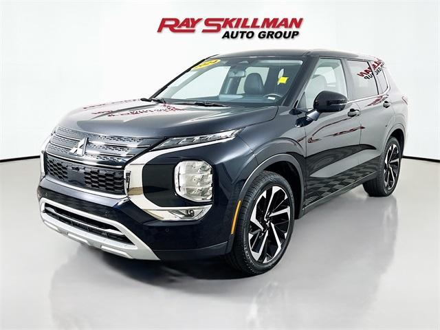 used 2024 Mitsubishi Outlander car, priced at $26,975