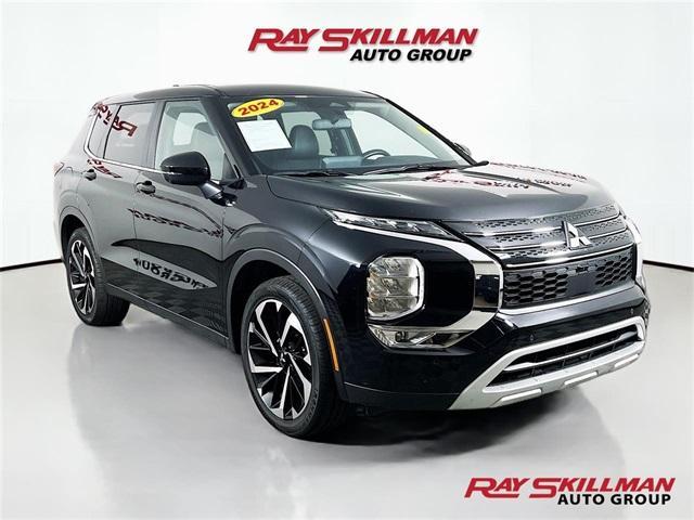 used 2024 Mitsubishi Outlander car, priced at $26,975