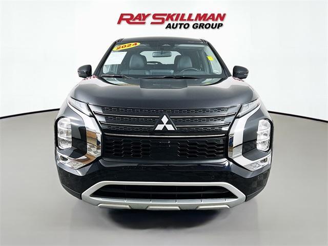 used 2024 Mitsubishi Outlander car, priced at $26,975