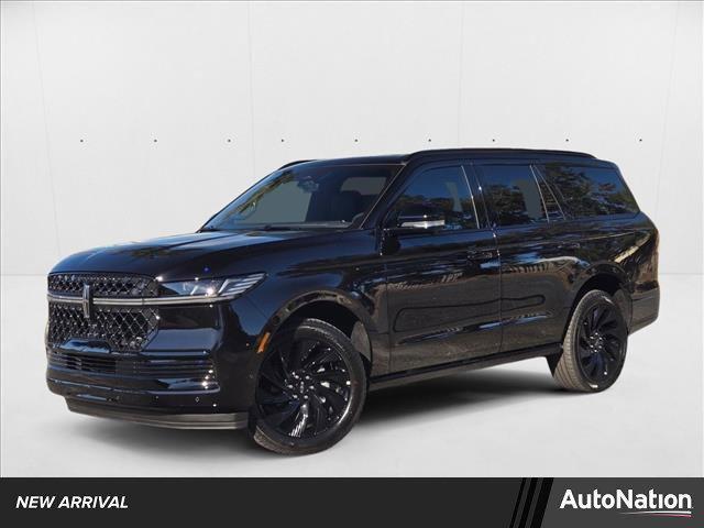 new 2025 Lincoln Navigator car, priced at $105,690