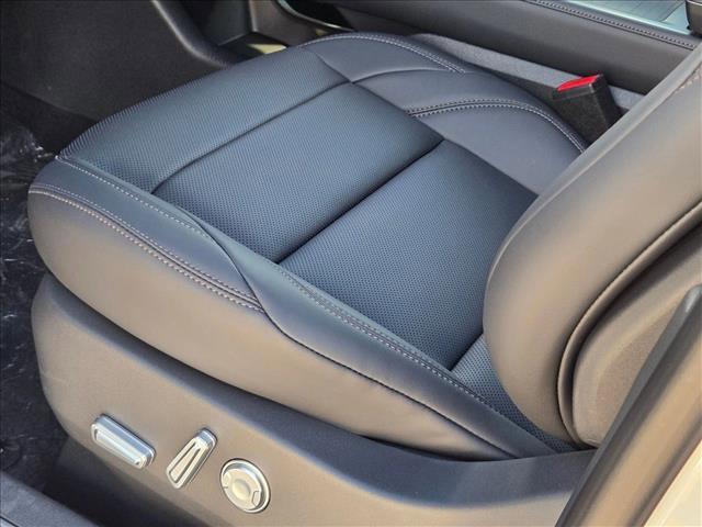 new 2025 Lincoln Nautilus car, priced at $61,104