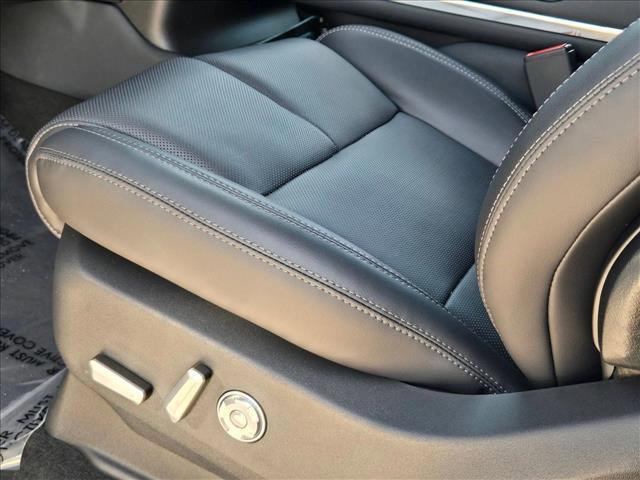 new 2025 Lincoln Navigator car, priced at $101,293