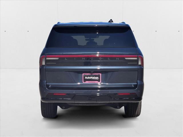 new 2025 Lincoln Navigator car, priced at $101,293