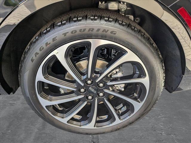 new 2025 Lincoln Nautilus car, priced at $68,639