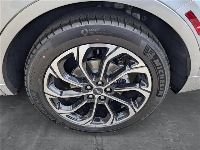 new 2025 Lincoln Nautilus car, priced at $60,141