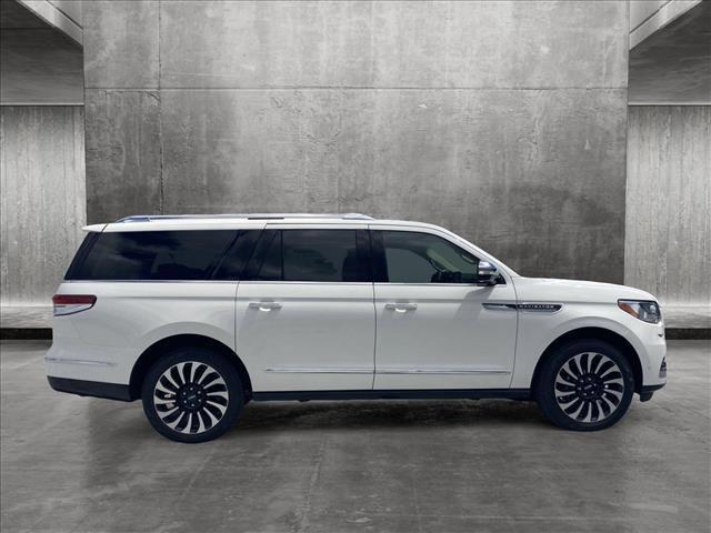 new 2024 Lincoln Navigator car, priced at $117,040