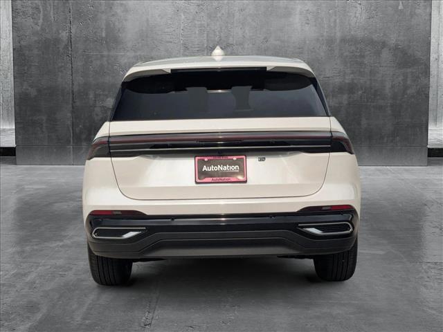 new 2025 Lincoln Nautilus car, priced at $50,360