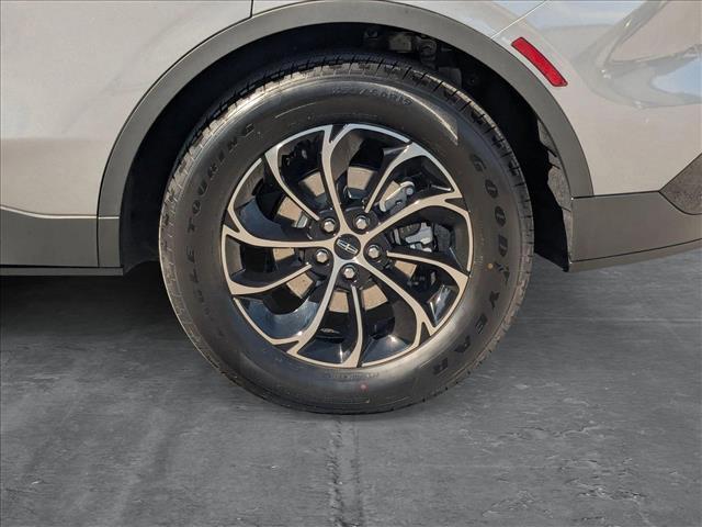 new 2025 Lincoln Nautilus car, priced at $49,520