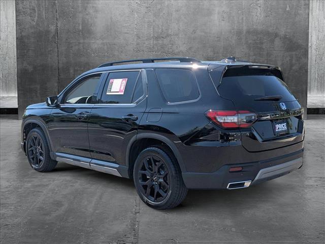 used 2025 Honda Pilot car, priced at $41,952
