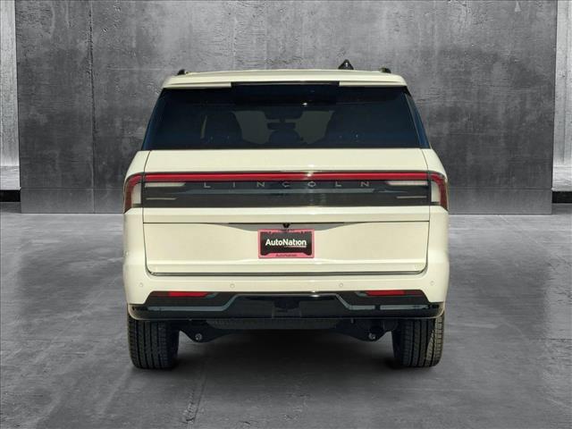 new 2025 Lincoln Navigator car, priced at $109,499