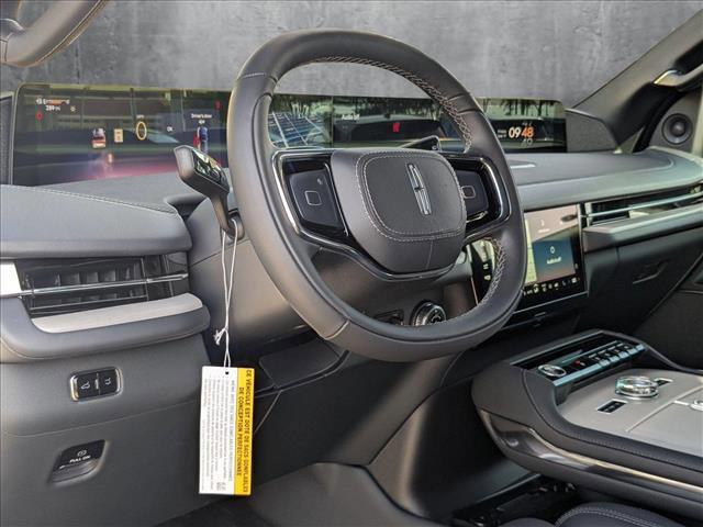 new 2025 Lincoln Navigator car, priced at $109,499