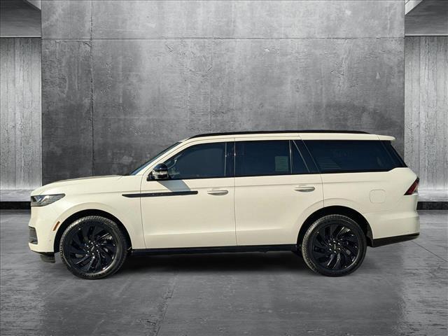new 2025 Lincoln Navigator car, priced at $109,499