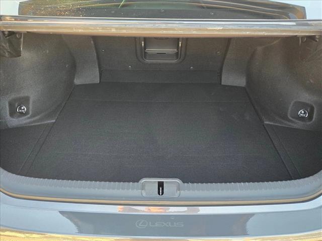 used 2022 Lexus ES 350 car, priced at $31,693