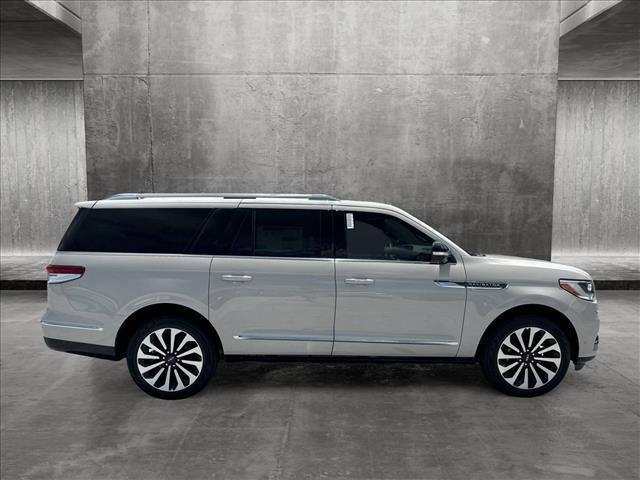 new 2024 Lincoln Navigator car, priced at $104,587