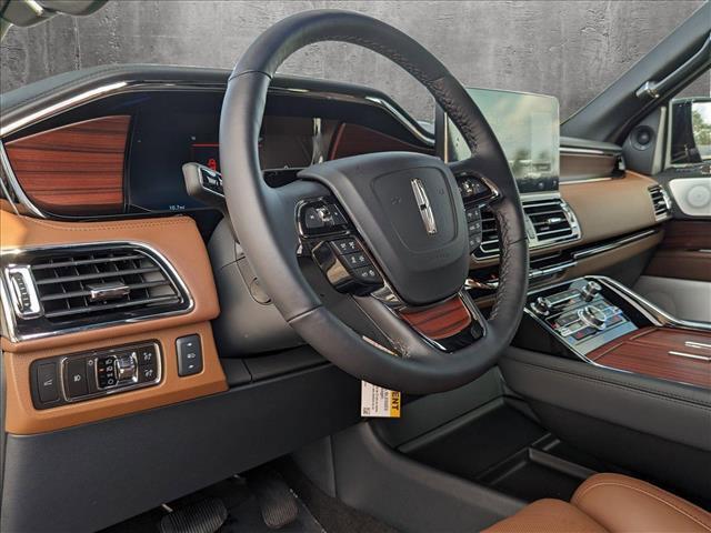 new 2023 Lincoln Navigator car, priced at $100,670