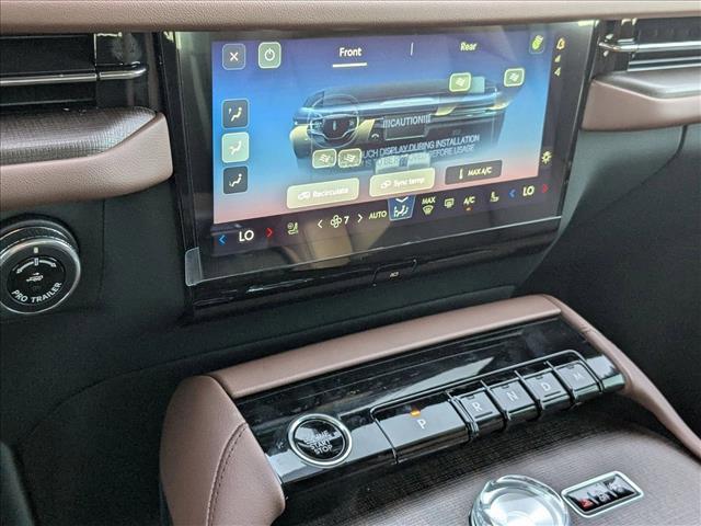 new 2025 Lincoln Navigator car, priced at $101,346
