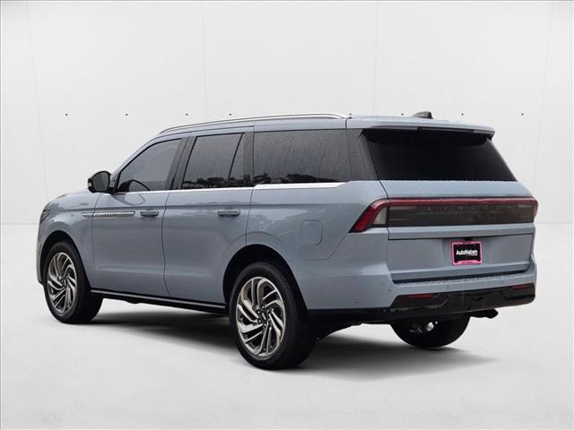 new 2025 Lincoln Navigator car, priced at $98,505