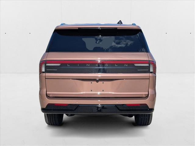 new 2025 Lincoln Navigator car, priced at $119,997