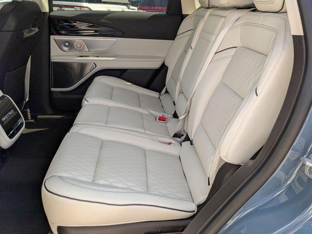 new 2025 Lincoln Nautilus car, priced at $70,949