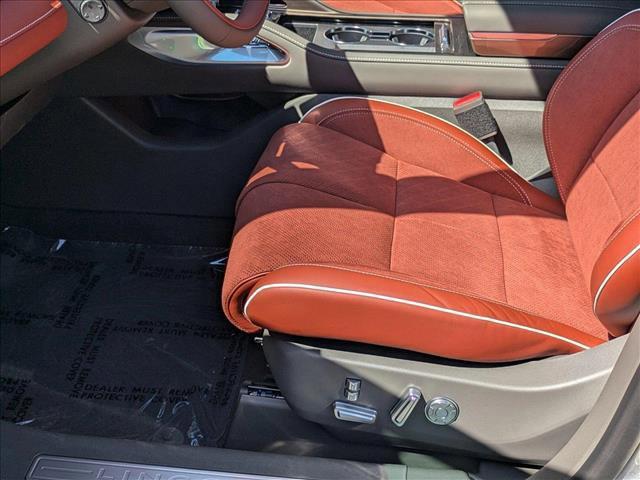 new 2025 Lincoln Nautilus car, priced at $68,639