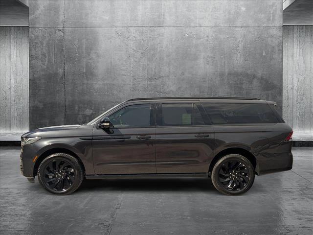 new 2025 Lincoln Navigator car, priced at $107,999