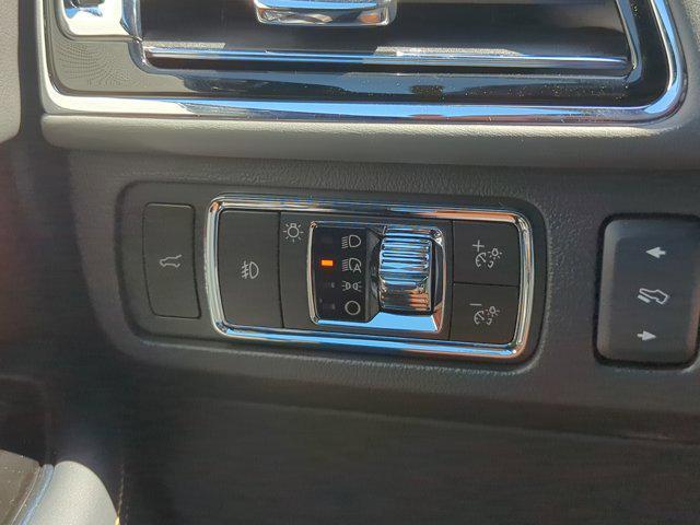 new 2024 Lincoln Navigator car, priced at $98,565