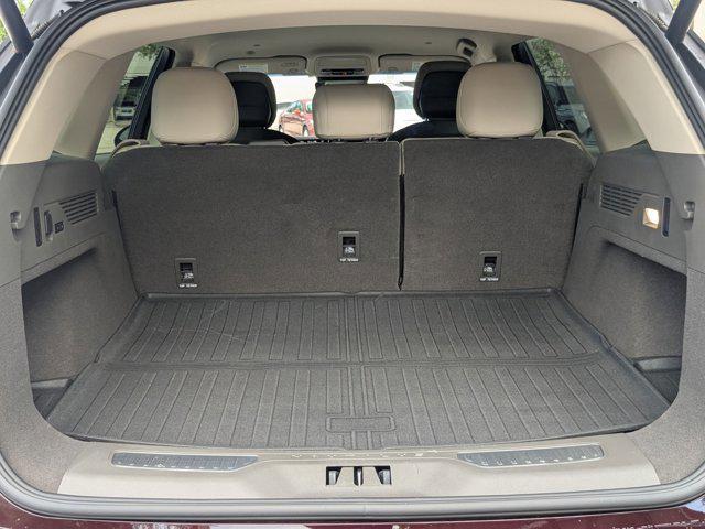 used 2024 Lincoln Nautilus car, priced at $47,633