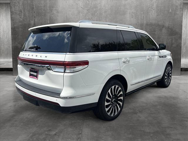 new 2024 Lincoln Navigator car, priced at $114,040