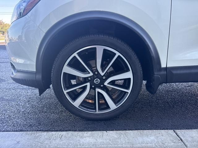 used 2017 Nissan Rogue Sport car, priced at $15,497