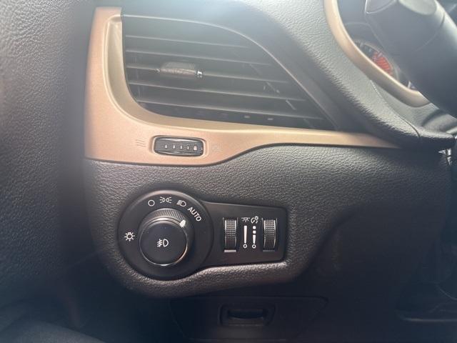 used 2016 Jeep Cherokee car, priced at $16,497