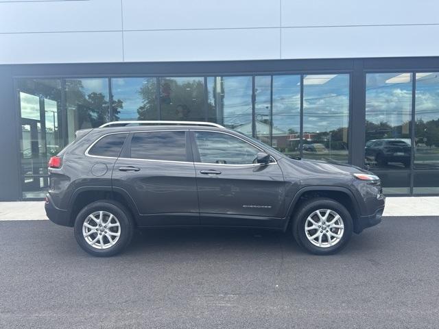 used 2016 Jeep Cherokee car, priced at $16,497
