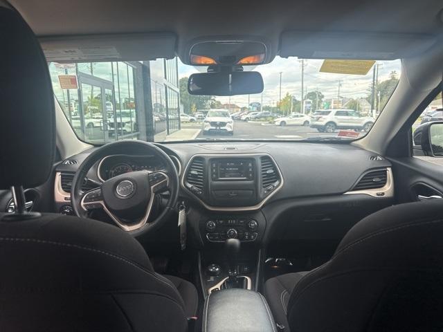 used 2016 Jeep Cherokee car, priced at $16,497