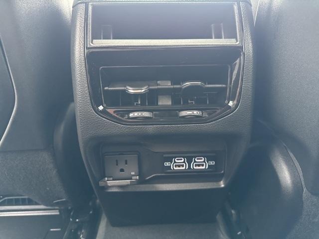 used 2024 Jeep Grand Cherokee car, priced at $35,387