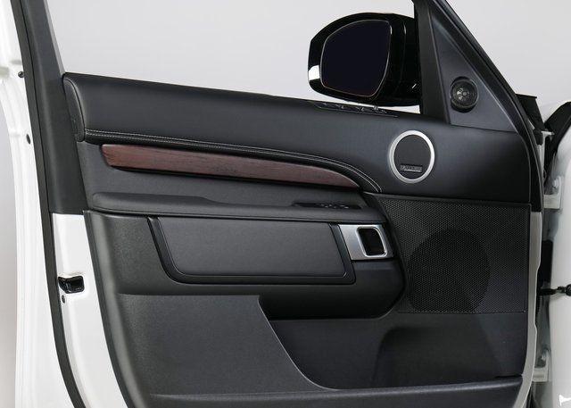 new 2025 Land Rover Discovery car, priced at $79,803