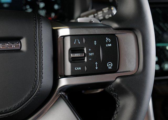 new 2025 Land Rover Discovery car, priced at $79,803
