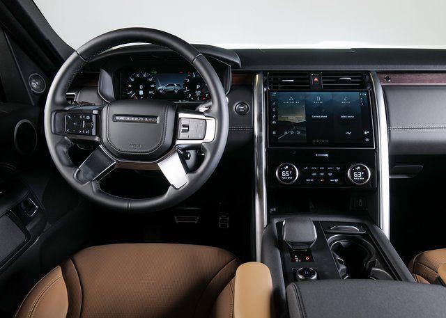 new 2026 Land Rover Discovery car, priced at $75,216