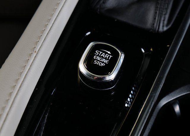 used 2022 Volvo XC90 car, priced at $37,990