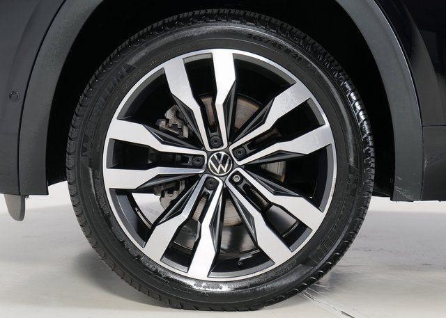 used 2021 Volkswagen Atlas car, priced at $25,500