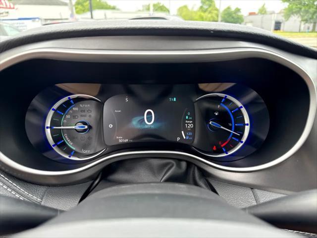 used 2023 Chrysler Pacifica Hybrid car, priced at $27,900