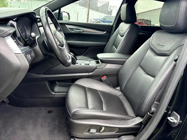 used 2023 Cadillac XT5 car, priced at $20,900