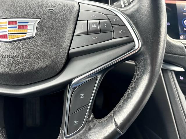 used 2023 Cadillac XT5 car, priced at $20,900